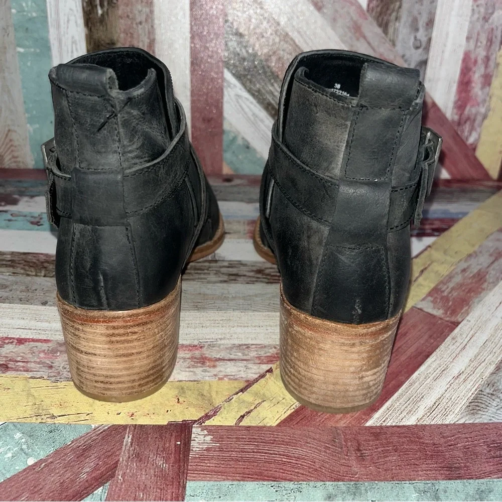 Free People Back Loop Ankle Boots W/Cross Straps & Buckle Black Leather EUC 7.5 - Picture 8 of 11